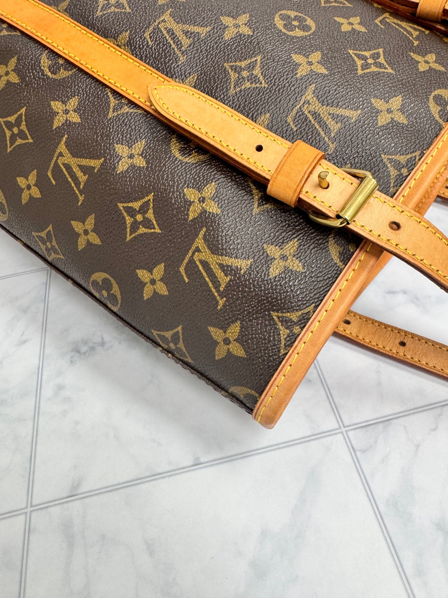 Louis Vuitton Monogram GM Bucket Shoulder Bag