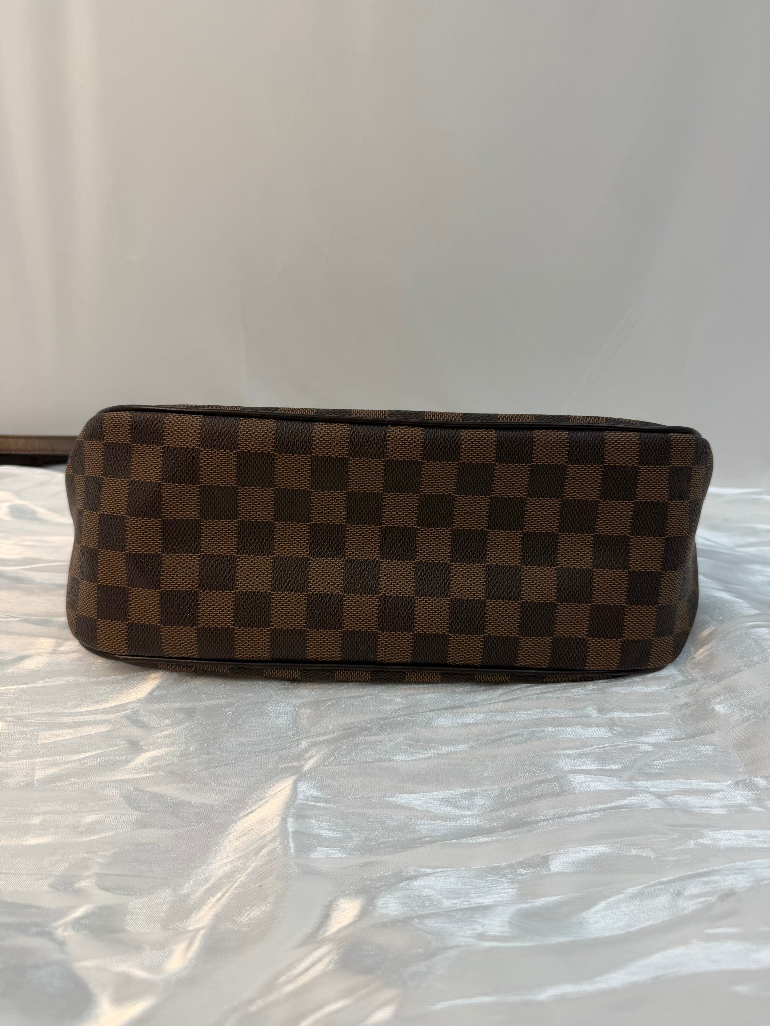 Louis Vuitton Damier Ebene Besace Rosebery Shoulder Bag