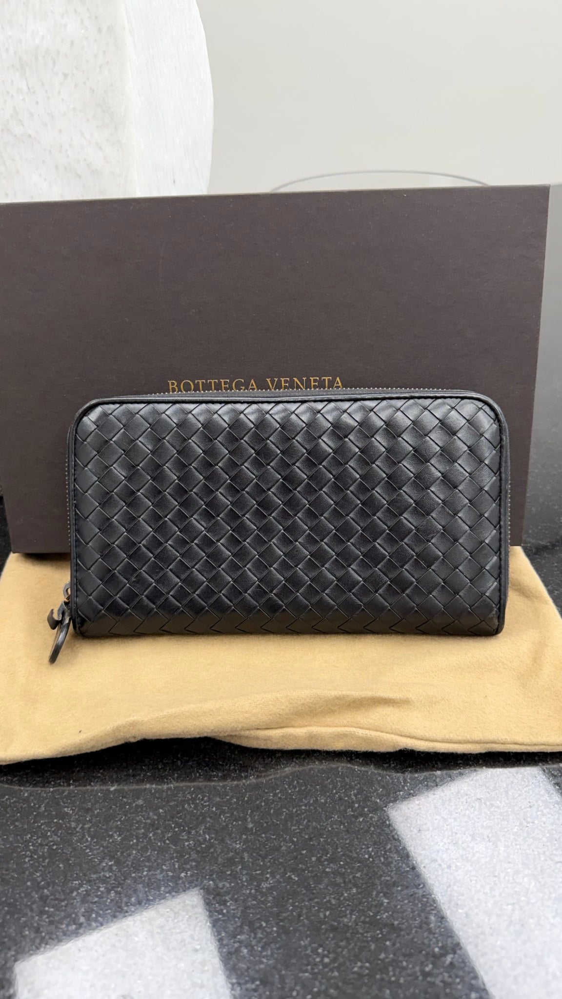 Bottega Veneta Black Intrecciato Leather Zippy Wallet