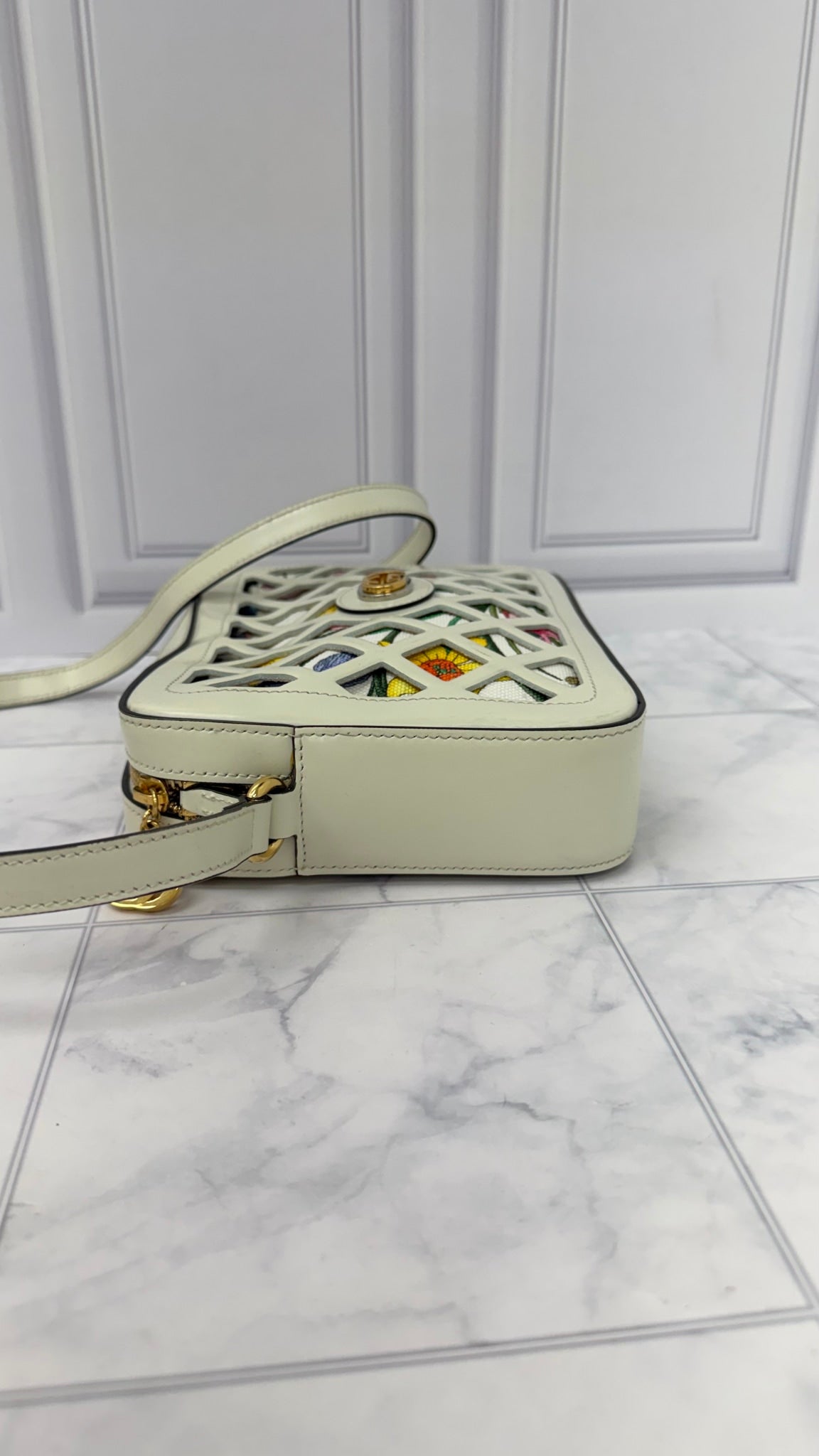 Gucci Cream Leather Flora Infinity Cutout Shoulder Bag 