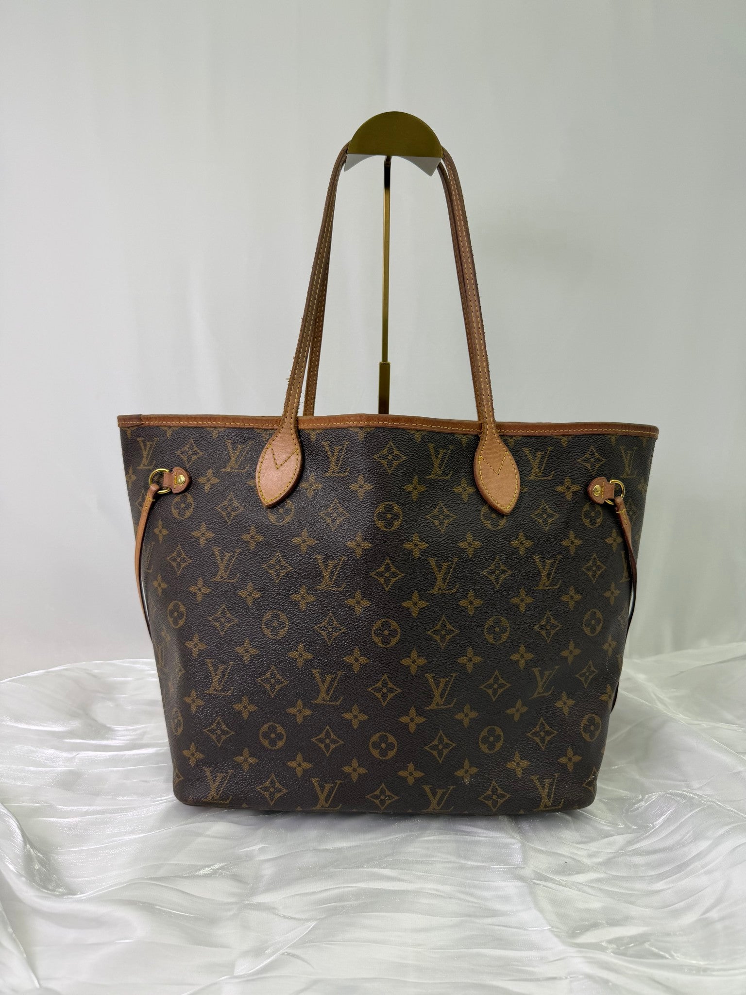 Louis Vuitton Monogram Neverfull MM 
