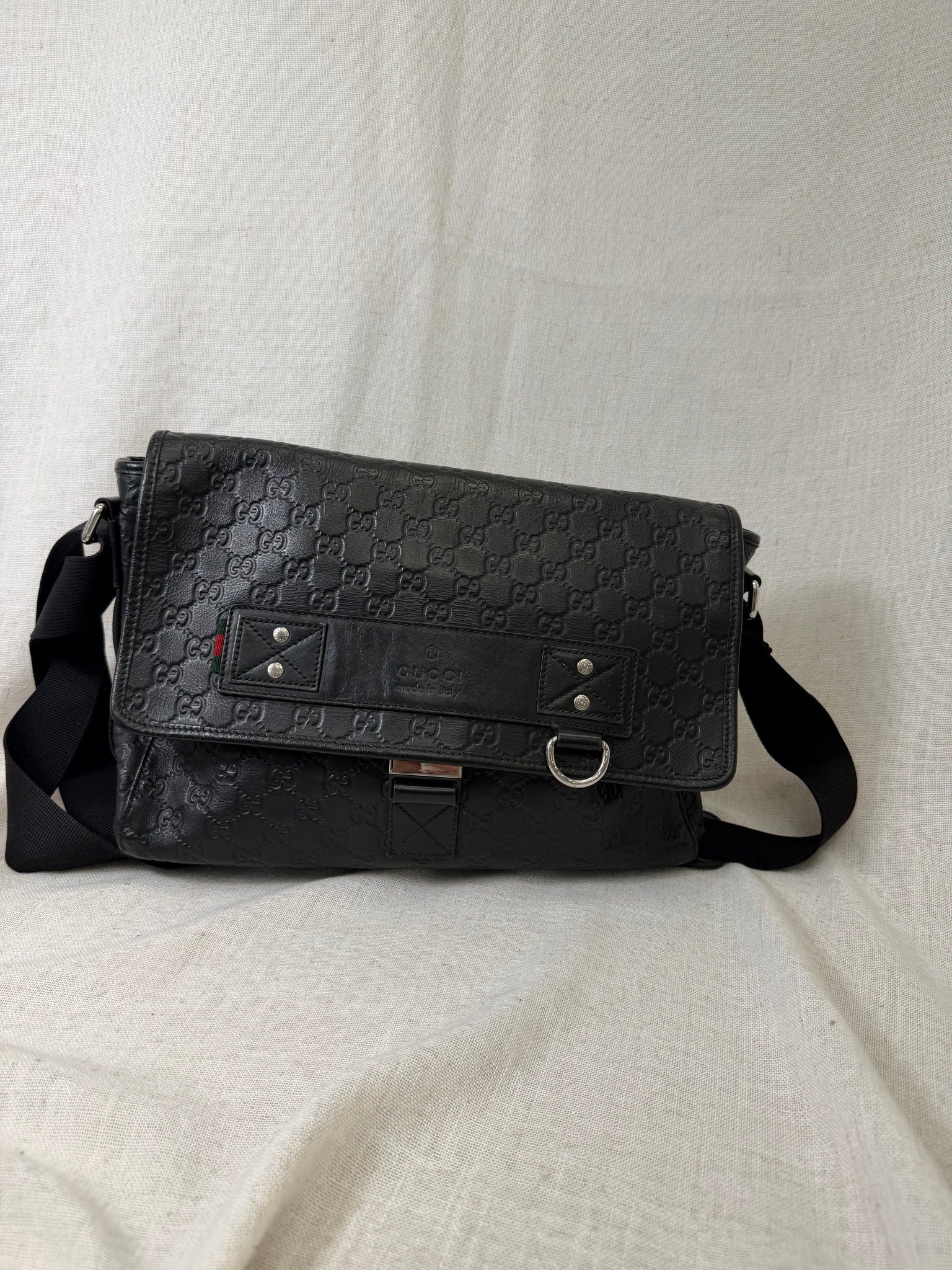 Gucci Black Leather Guccissima Messenger Bag