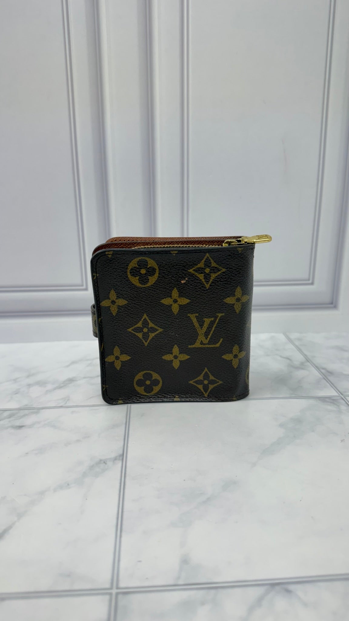 Louis Vuitton Monogram Compact Wallet 