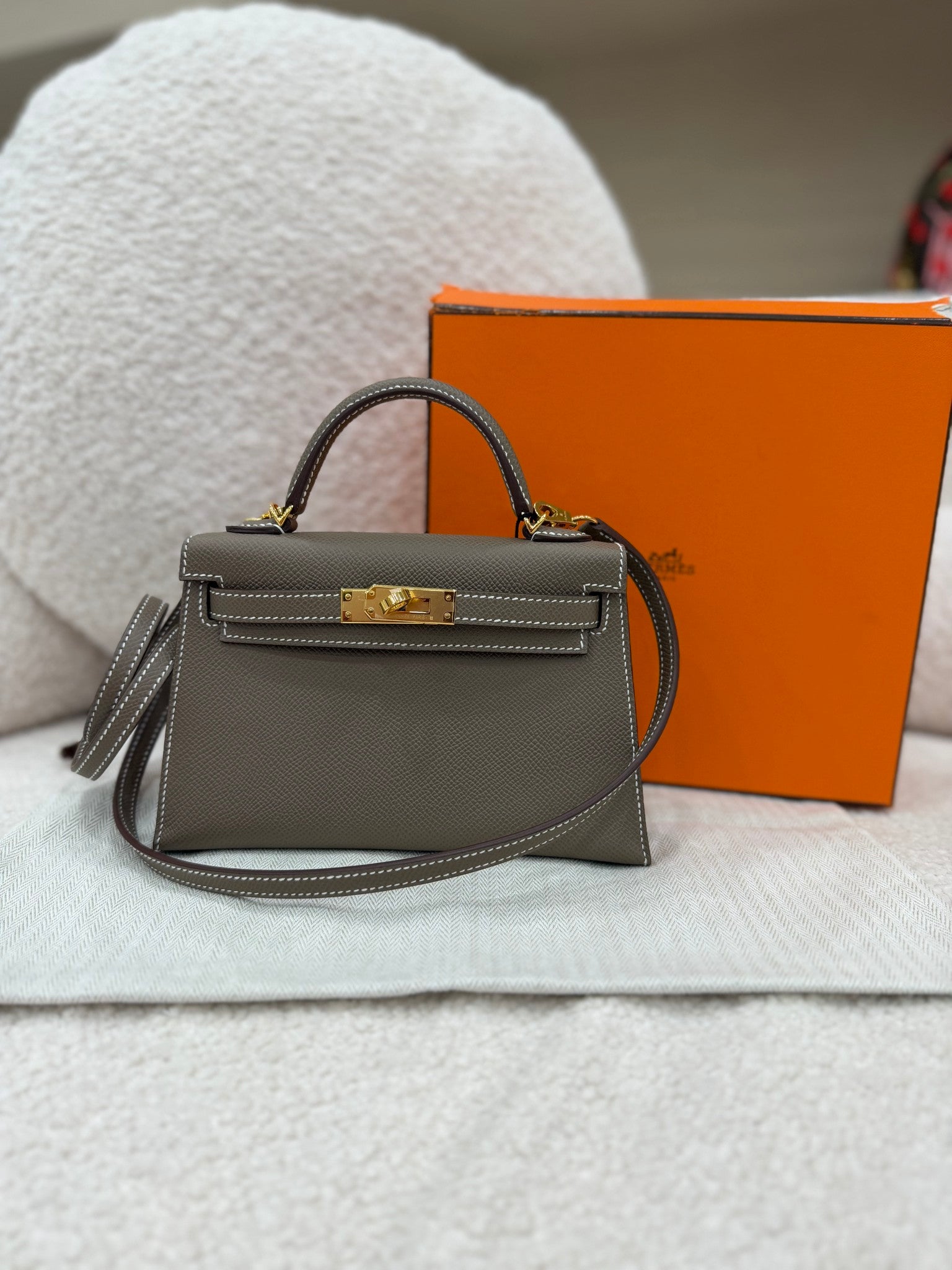 BRAND NEW- Hermes Etoupe Epsom Mini Kelly Sellier 20 GHW