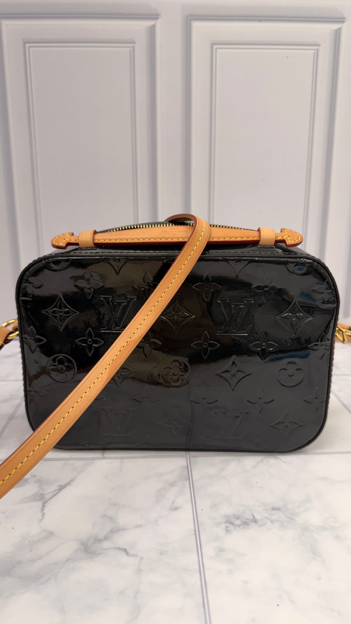 Louis Vuitton Black Vernis Santa Monica Camera Bag