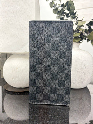 Louis Vuitton Damier Graphite Brazza Wallet