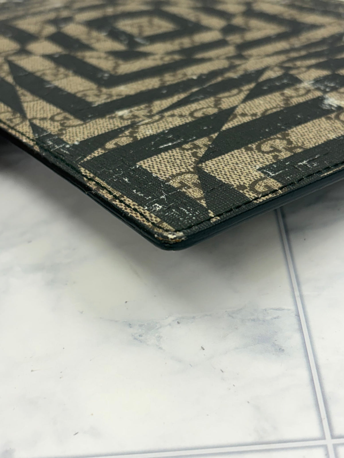 Gucci  GG Supreme Canvas Kaleidoscope Pouch