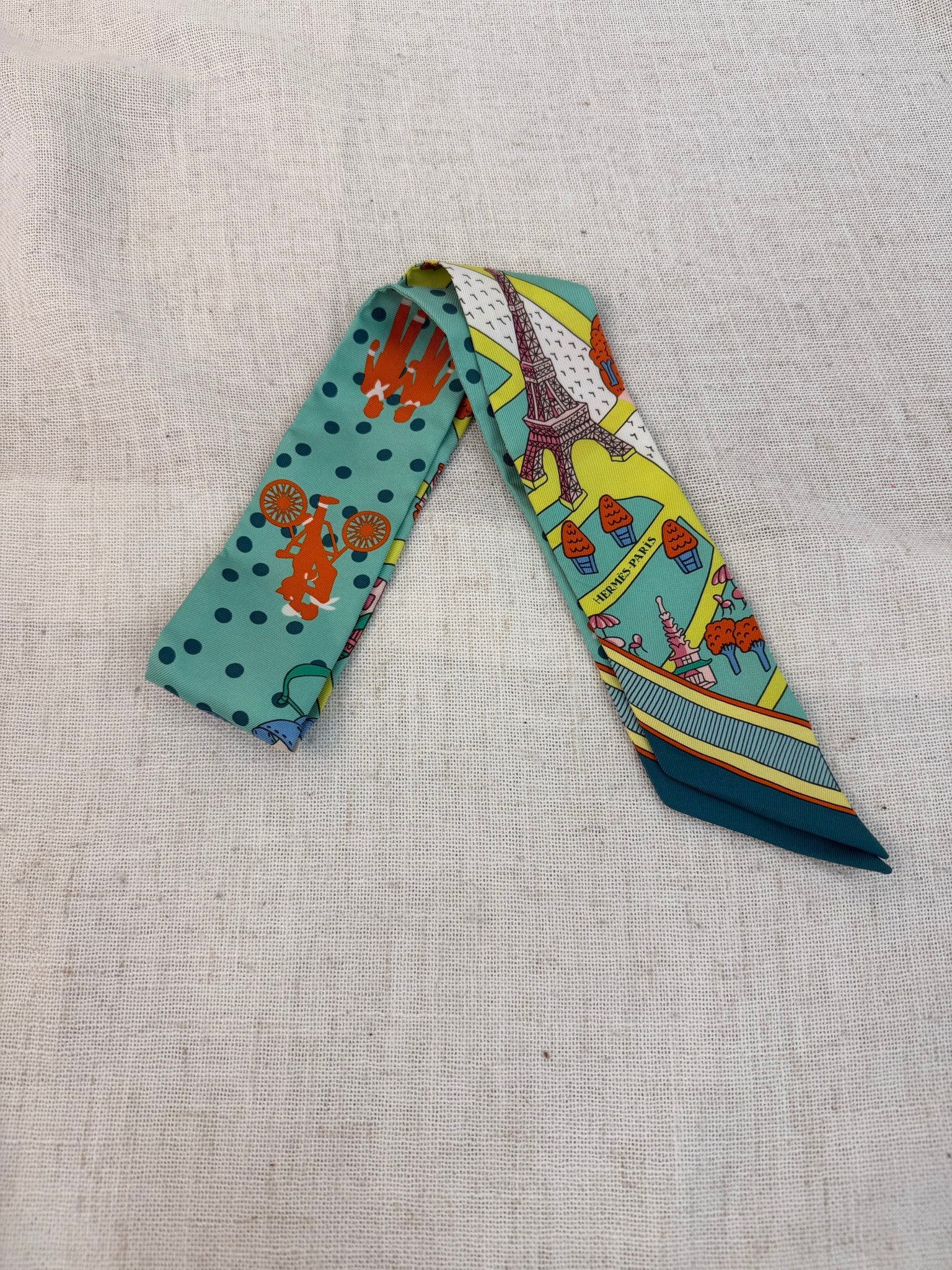 Hermes Multicolor Silk Les Nouveaux Amoureux De Paris Twilly