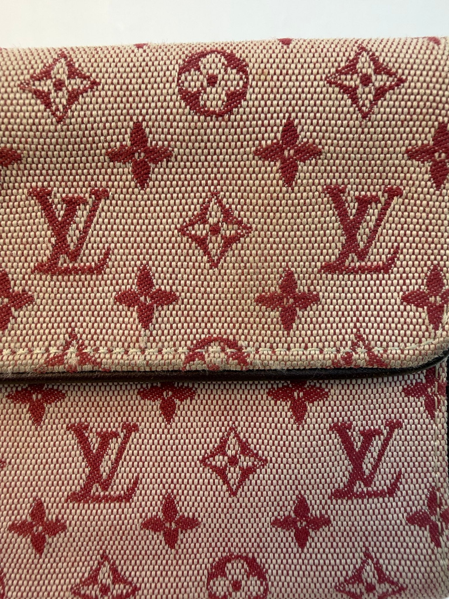 Louis Vuitton Burgundy Canvas Mini Lin Snap Wallet