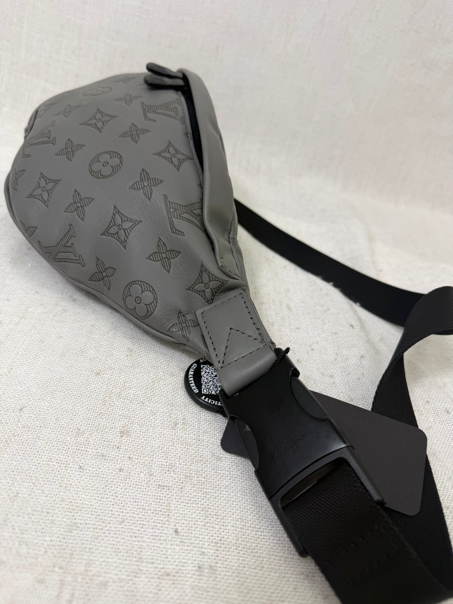 Louis Vuitton Grey Monogram Leather Discovery PM Bumbag 