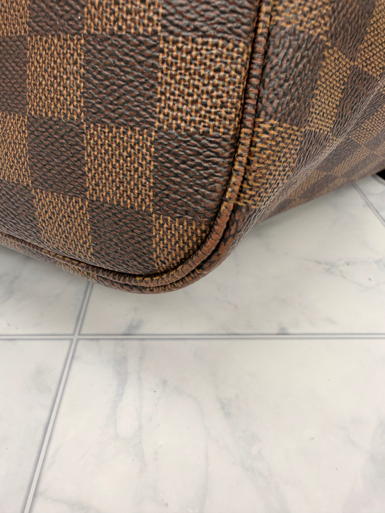 Louis Vuitton Damier Ebene Neverfull MM