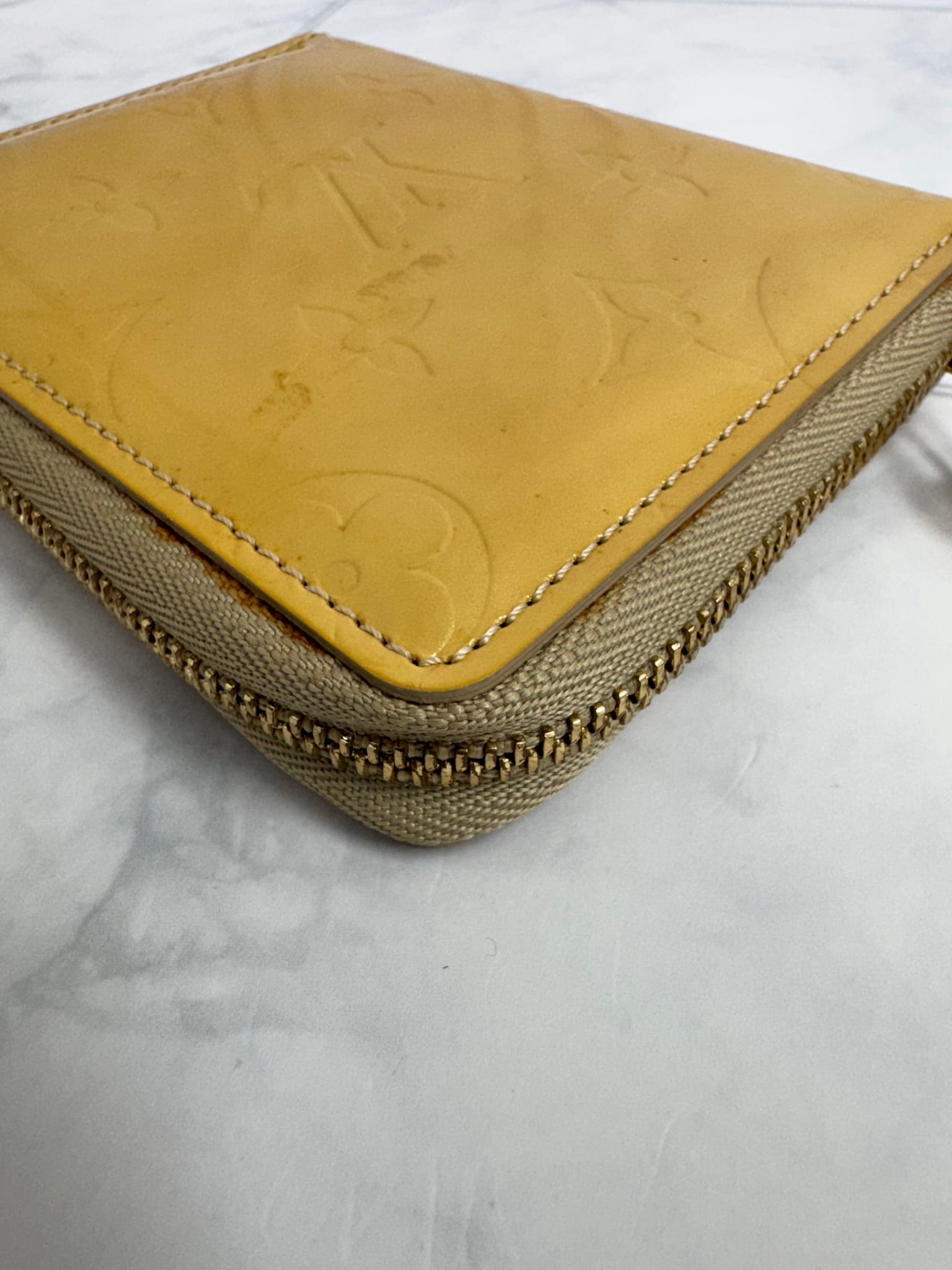 Louis Vuitton Yellow Monogram Vernis Zippy Coin Purse