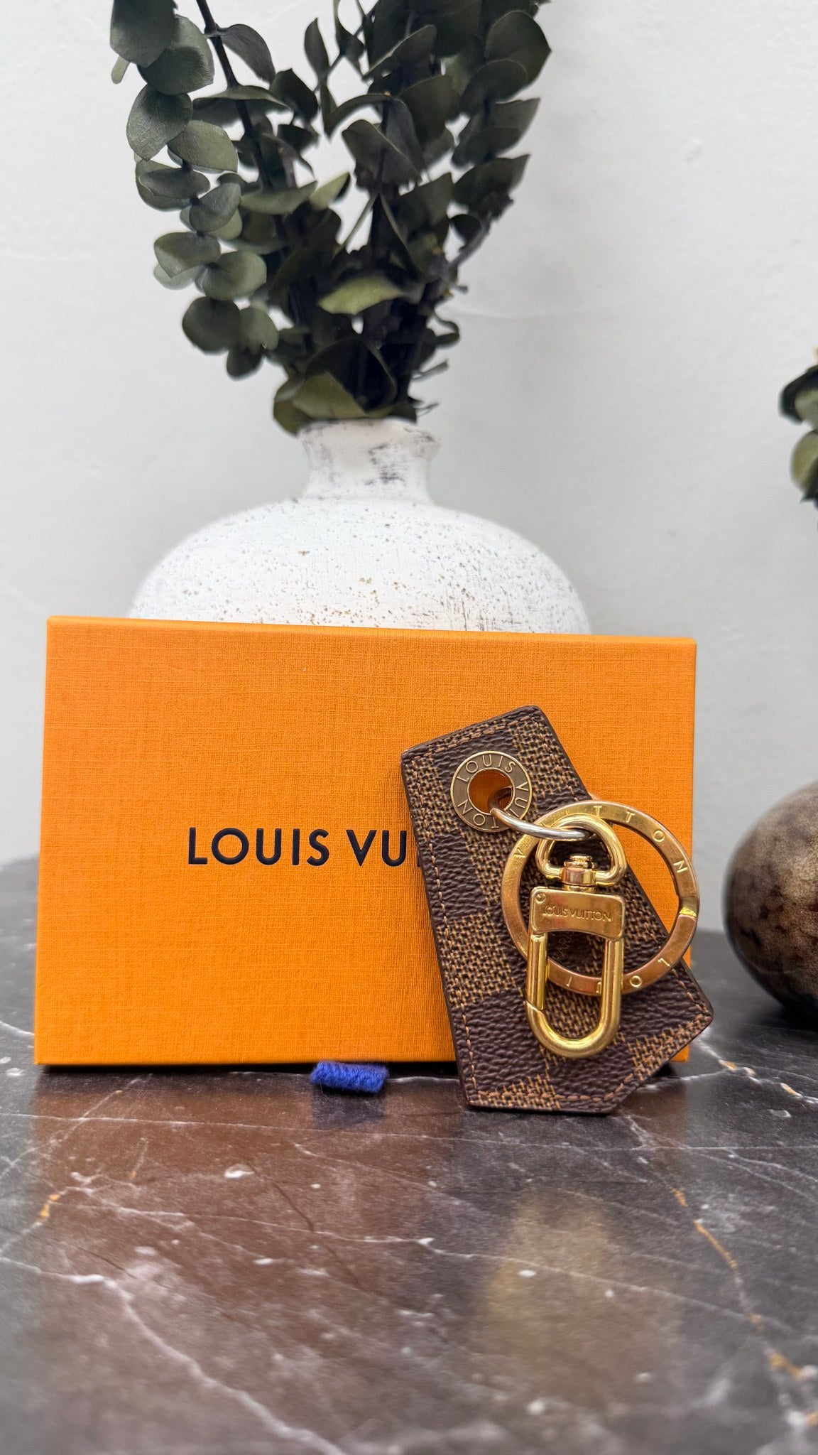 Louis Vuitton Damier Ebene Enchapepes Key Chain