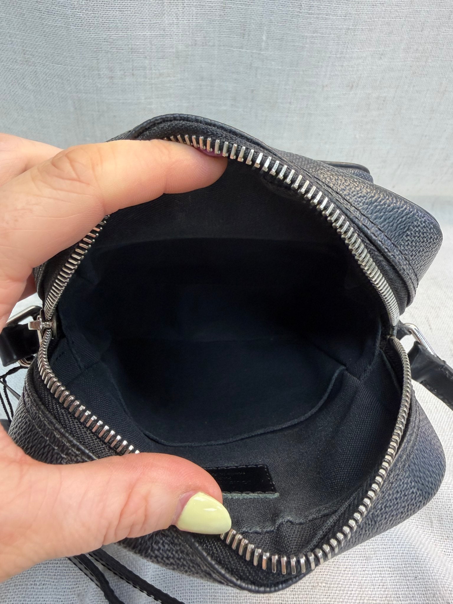 Louis Vuitton Damier Graphite Rem Shoulder Bag