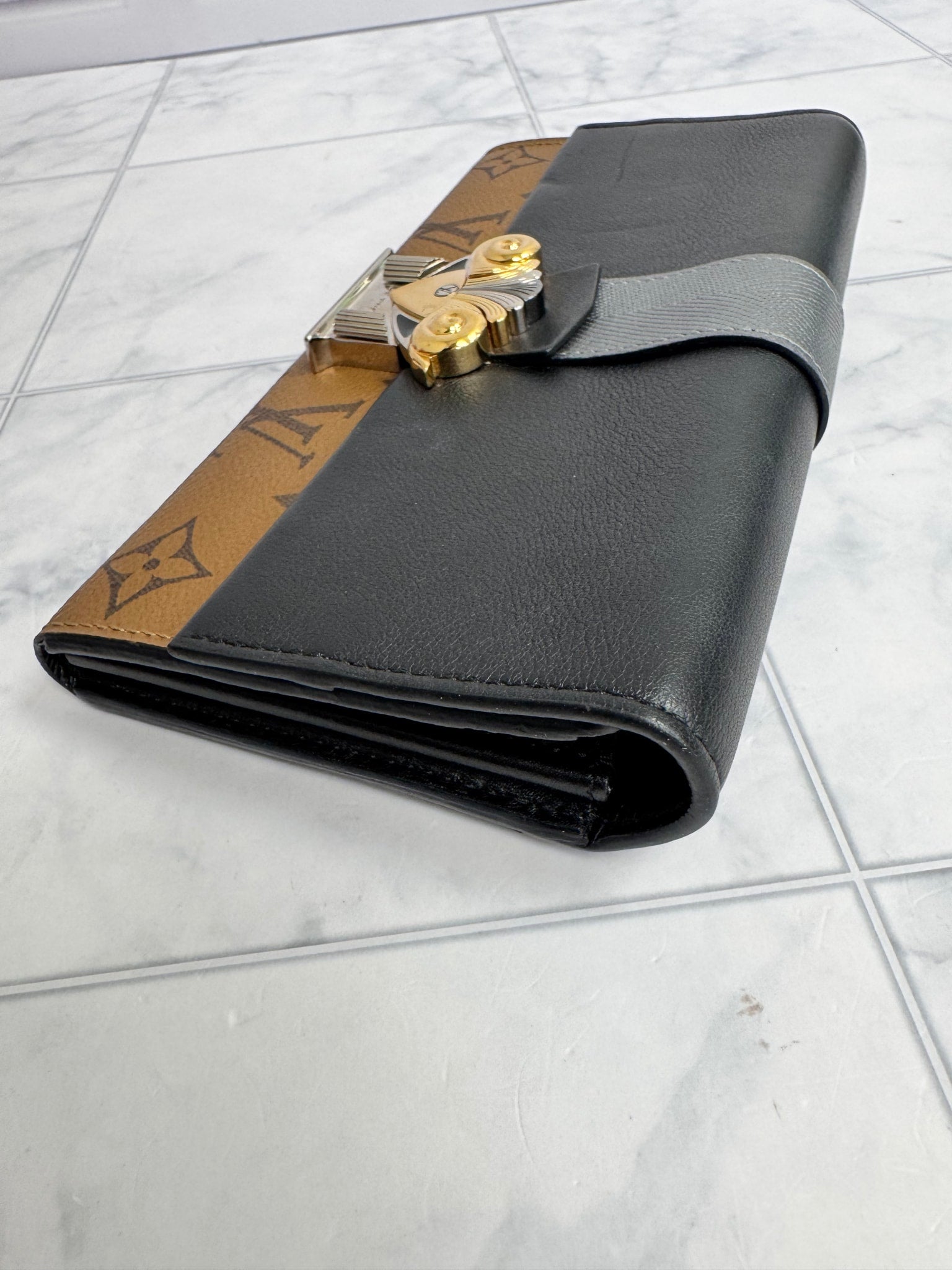 Louis Vuitton Reverse Monogram Column Clutch