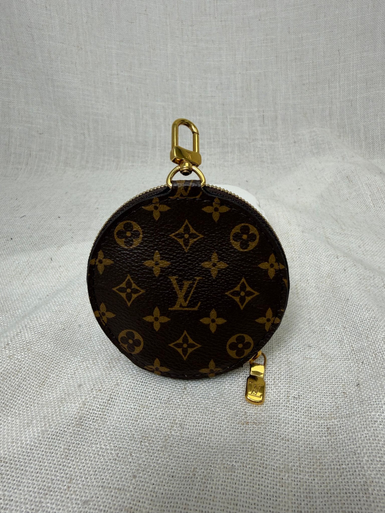 Louis Vuitton Monogram Round Coin Pouch 
