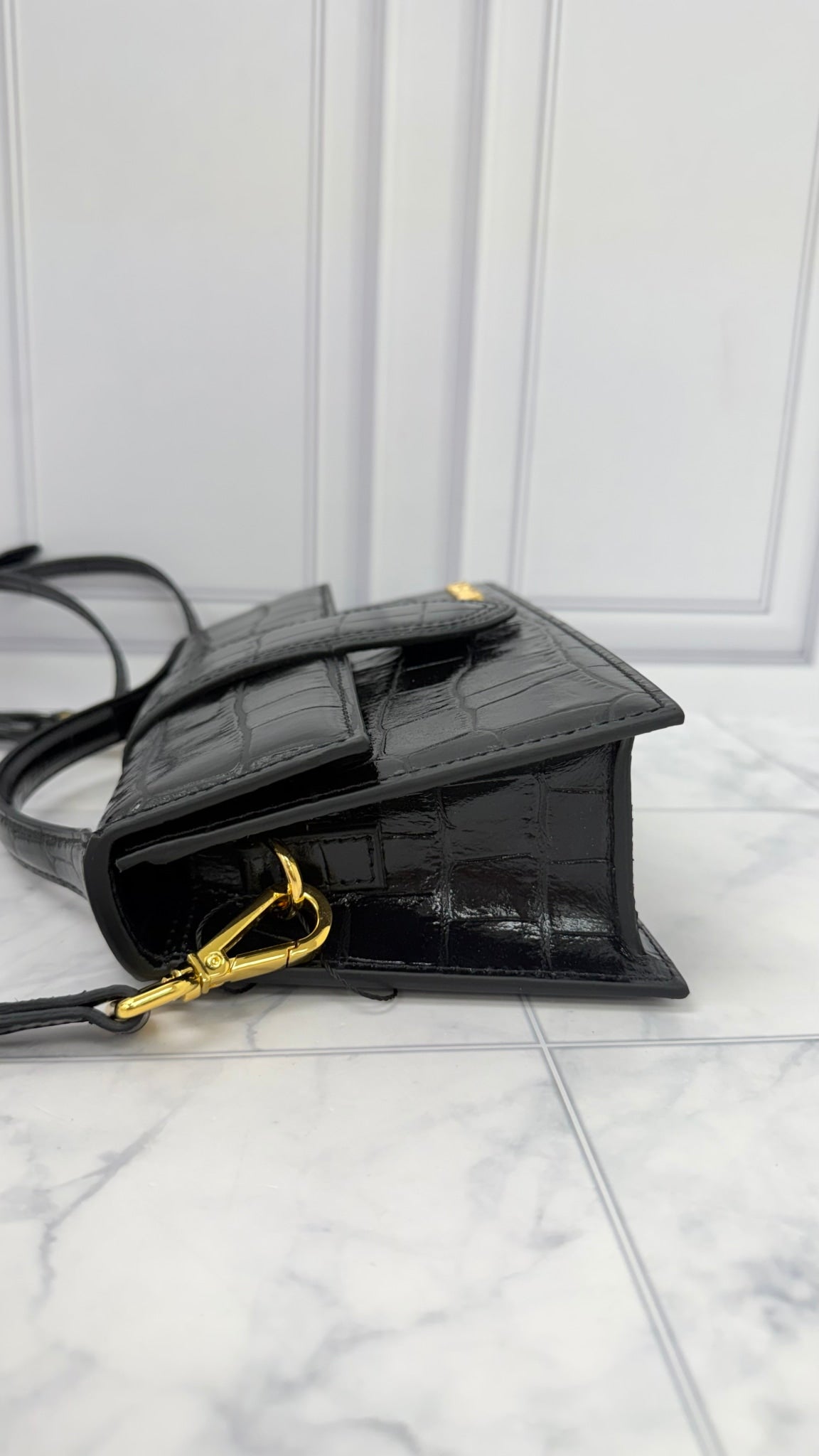 BRAND NEW - Jacquemus Black Croc Embossed Leather Le Grand Bambino 2Way Handbag 