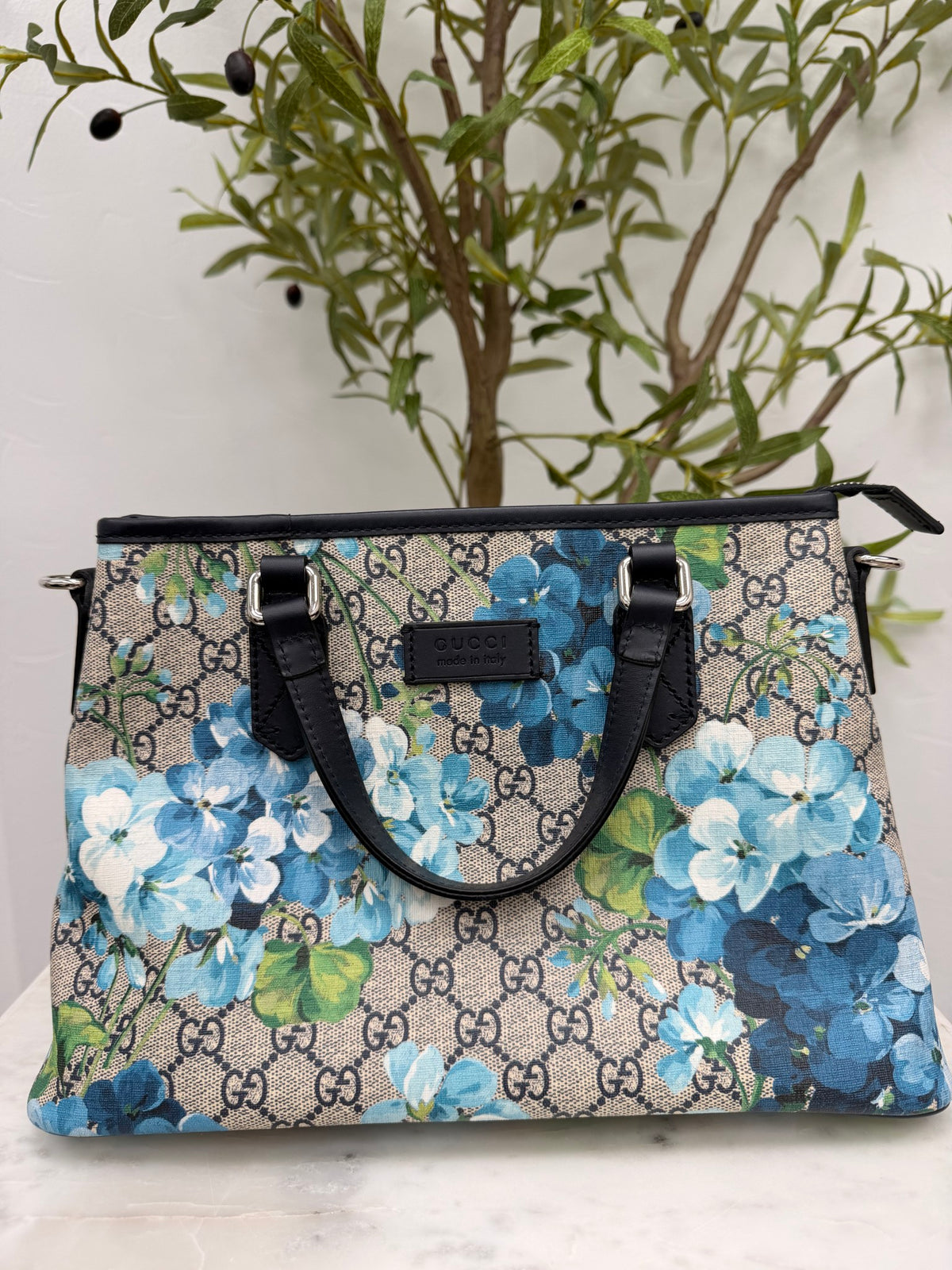 Gucci GG Supreme Blooms Small Tote Bag